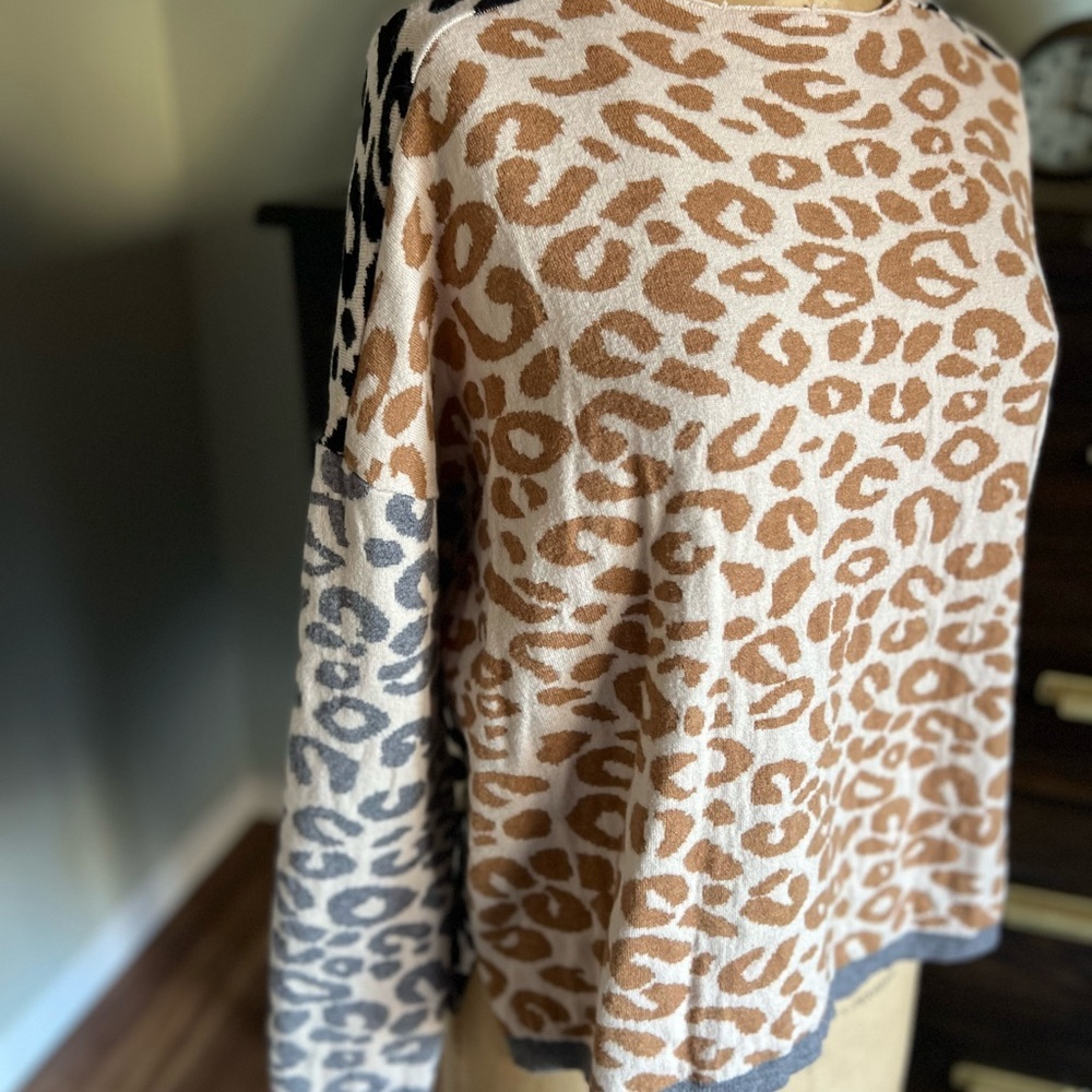 Thml Multi Color Animal Print Comfy Pullover - image 2